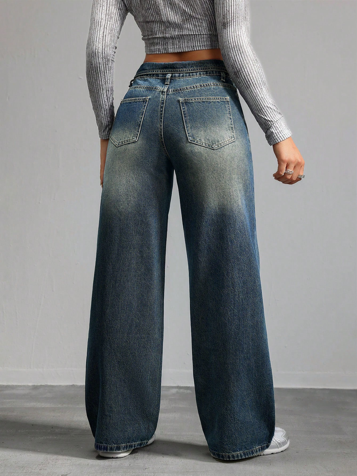 Collar Up Straight Jeans