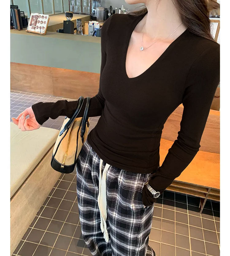 Supreme V-Neck Fitted Top
