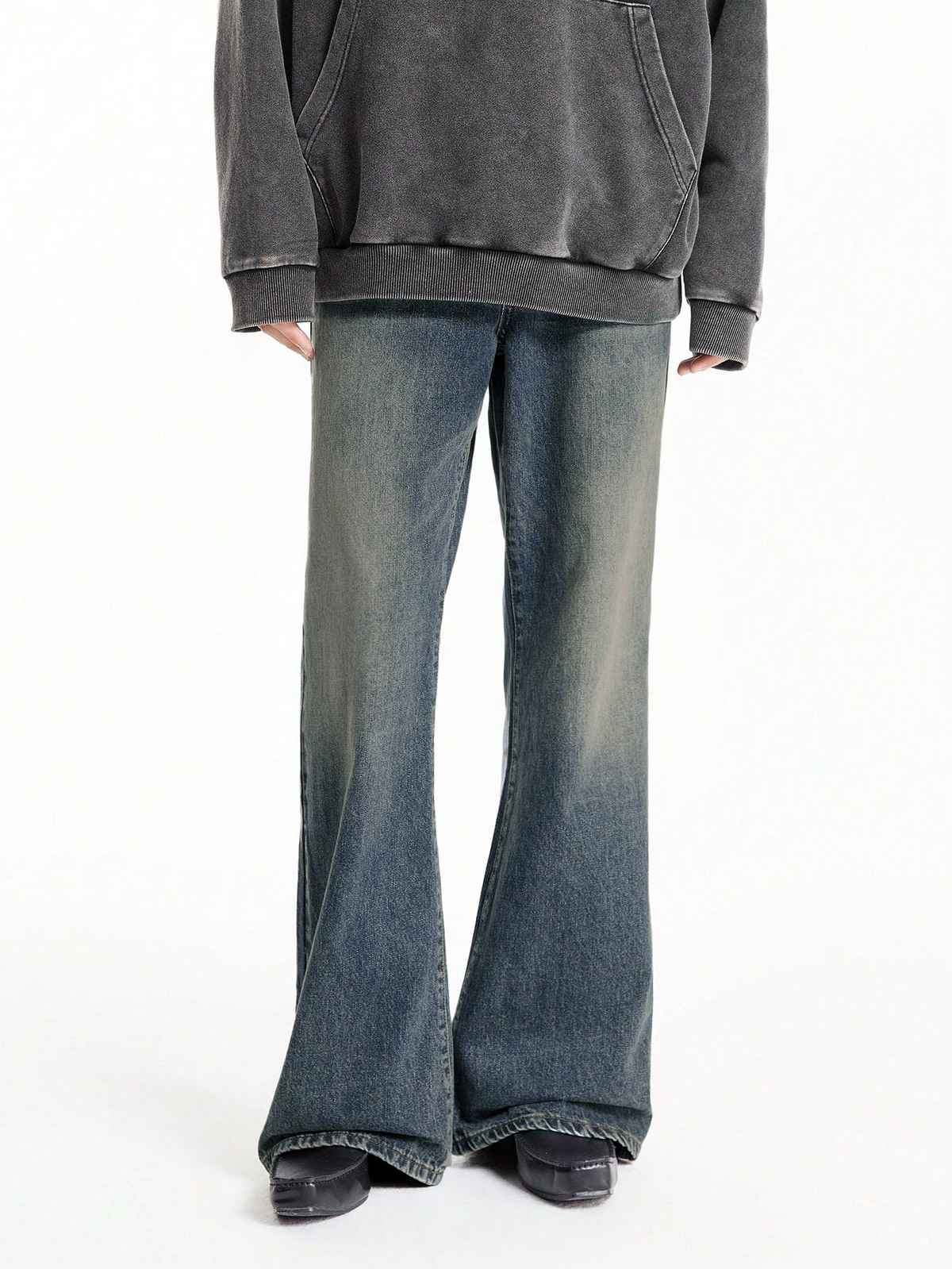 Drift Bootcut Jeans