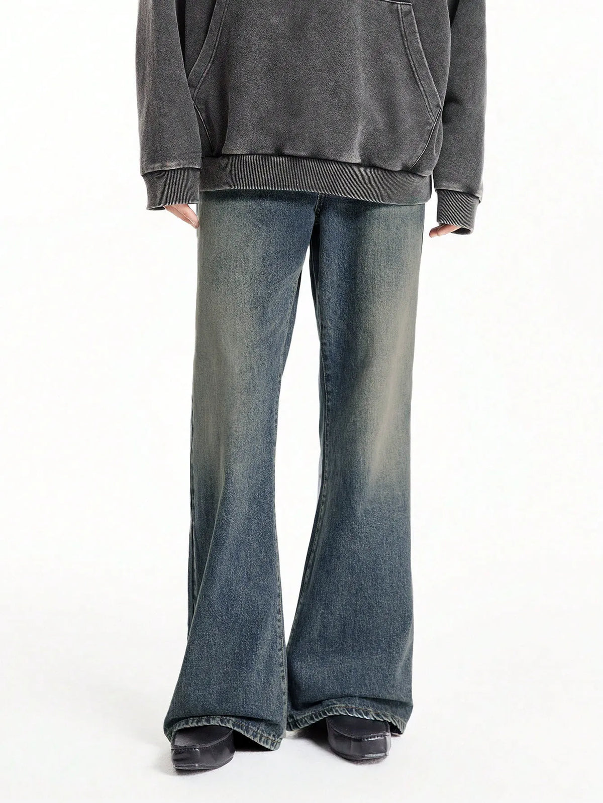 Drift Bootcut Jeans