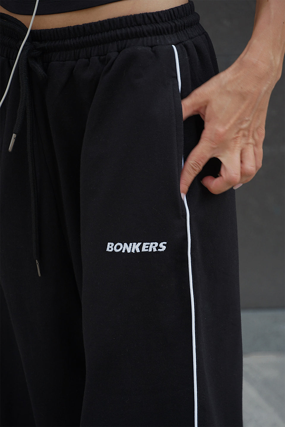Side Stripe Track Pants JG67