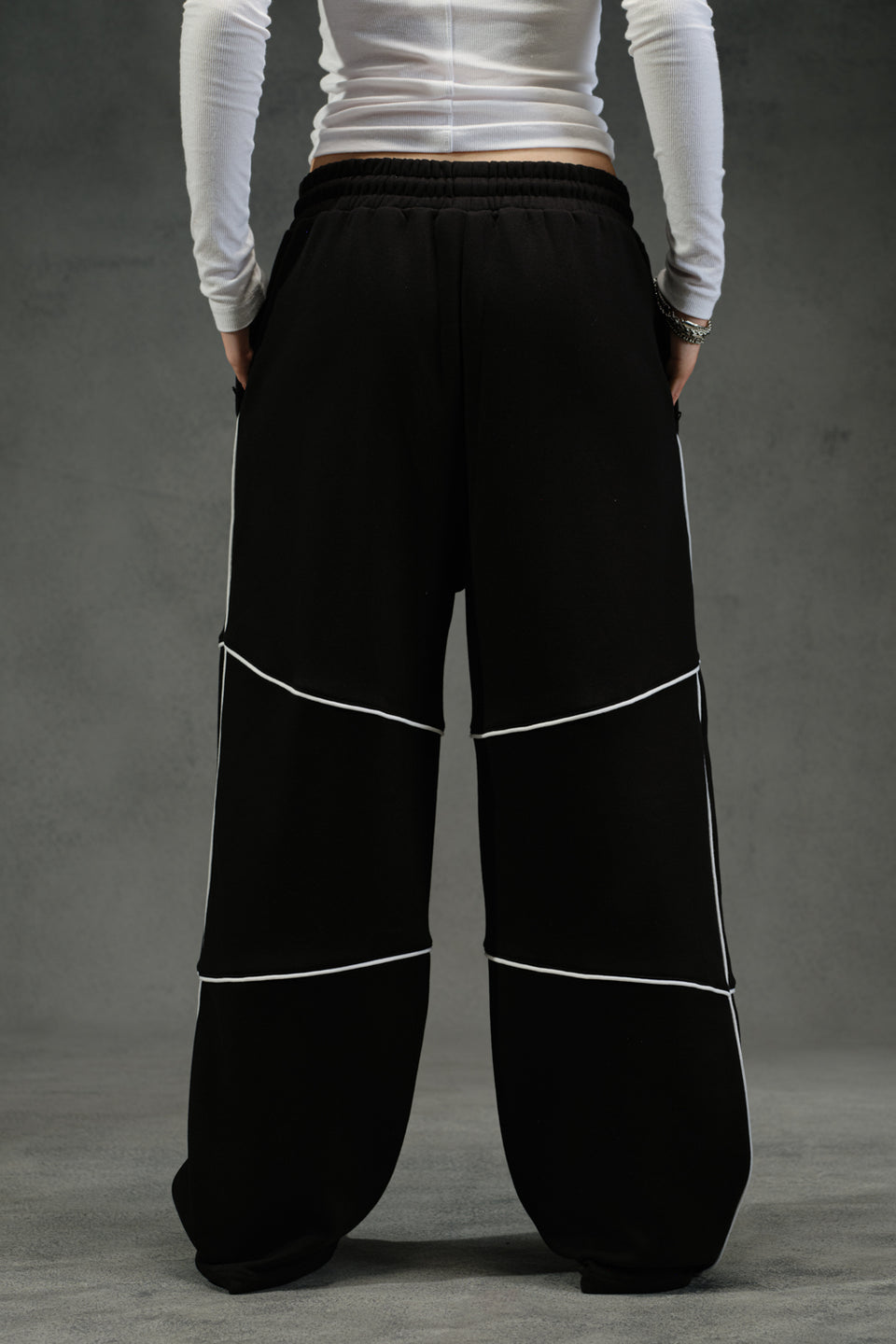 Hustle The Untammed Black Joggers JG67