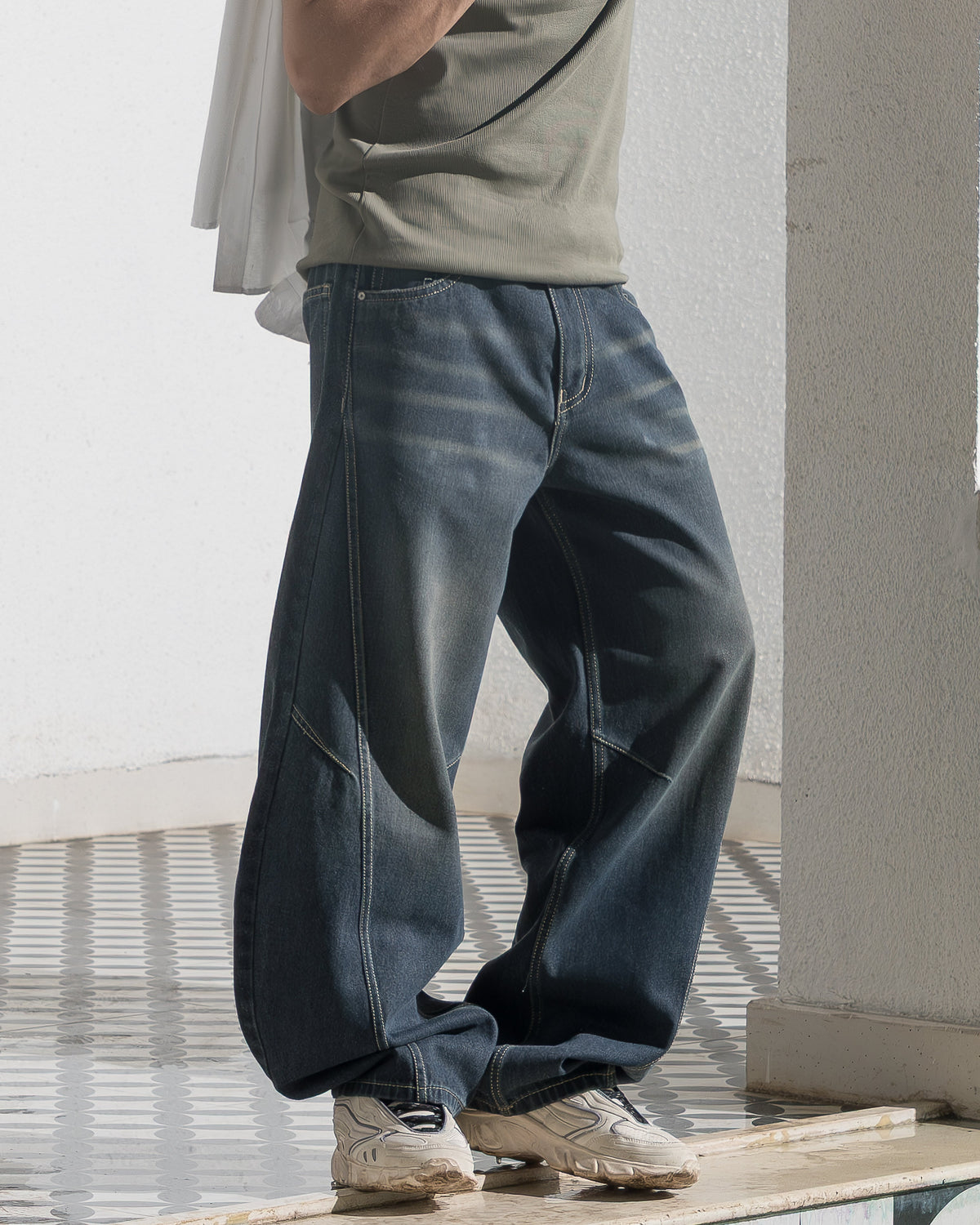Barrel Fit Denim (Blue Cast) Morrislane