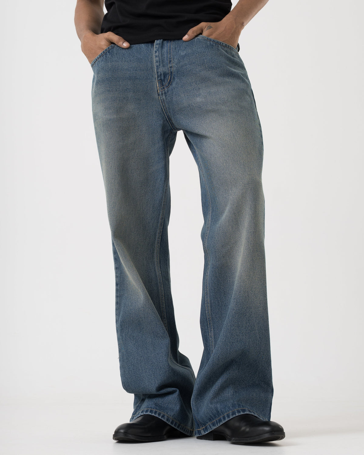 Vintage Bootcut Denim (Pigment Blue)