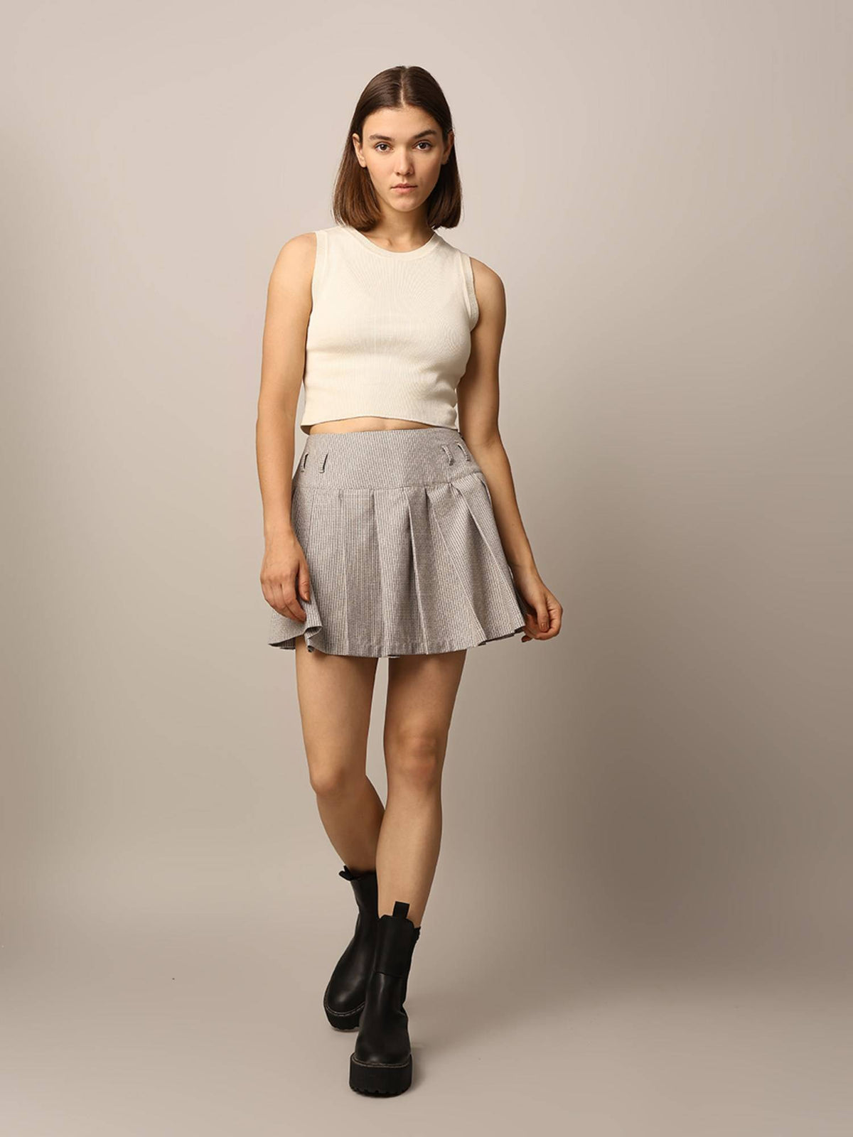Women Slim Fit White Tank Top | O24 - view 4