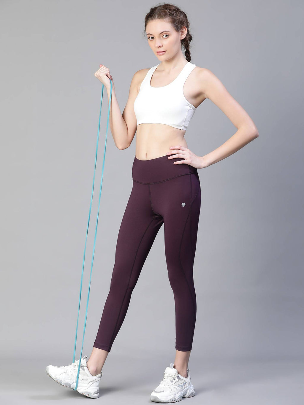 Off -White Solid Full Coverage Sports Bra Non Padded Non Wired Sports Bra | sb09 - view 5