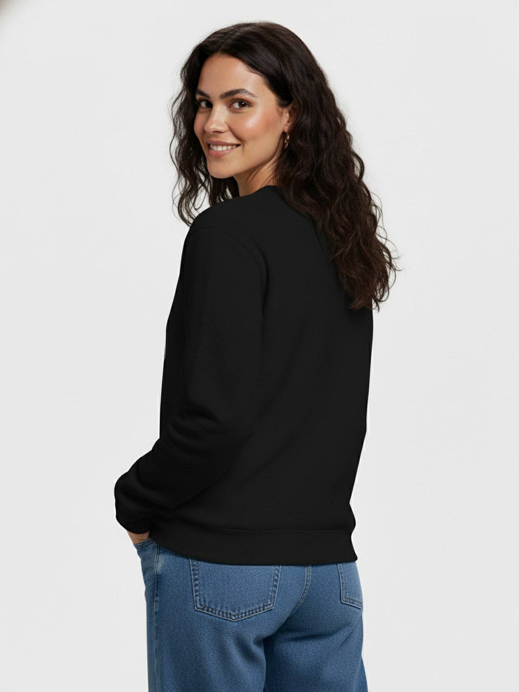 Women Boyfriend Fit Black Full Sleeve Round Neck T-Shirt | PW43 - view 3