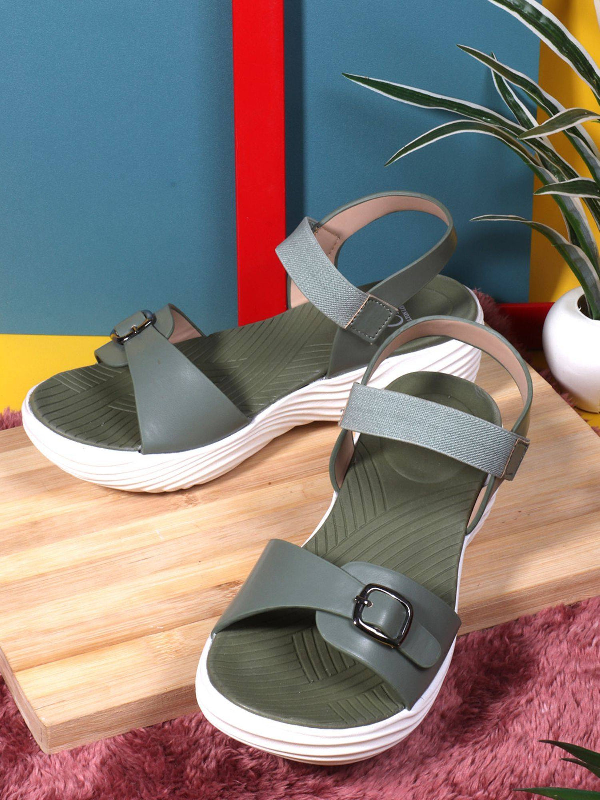 Casual Comfort Women's Olive Sandals | SD89 - view 3