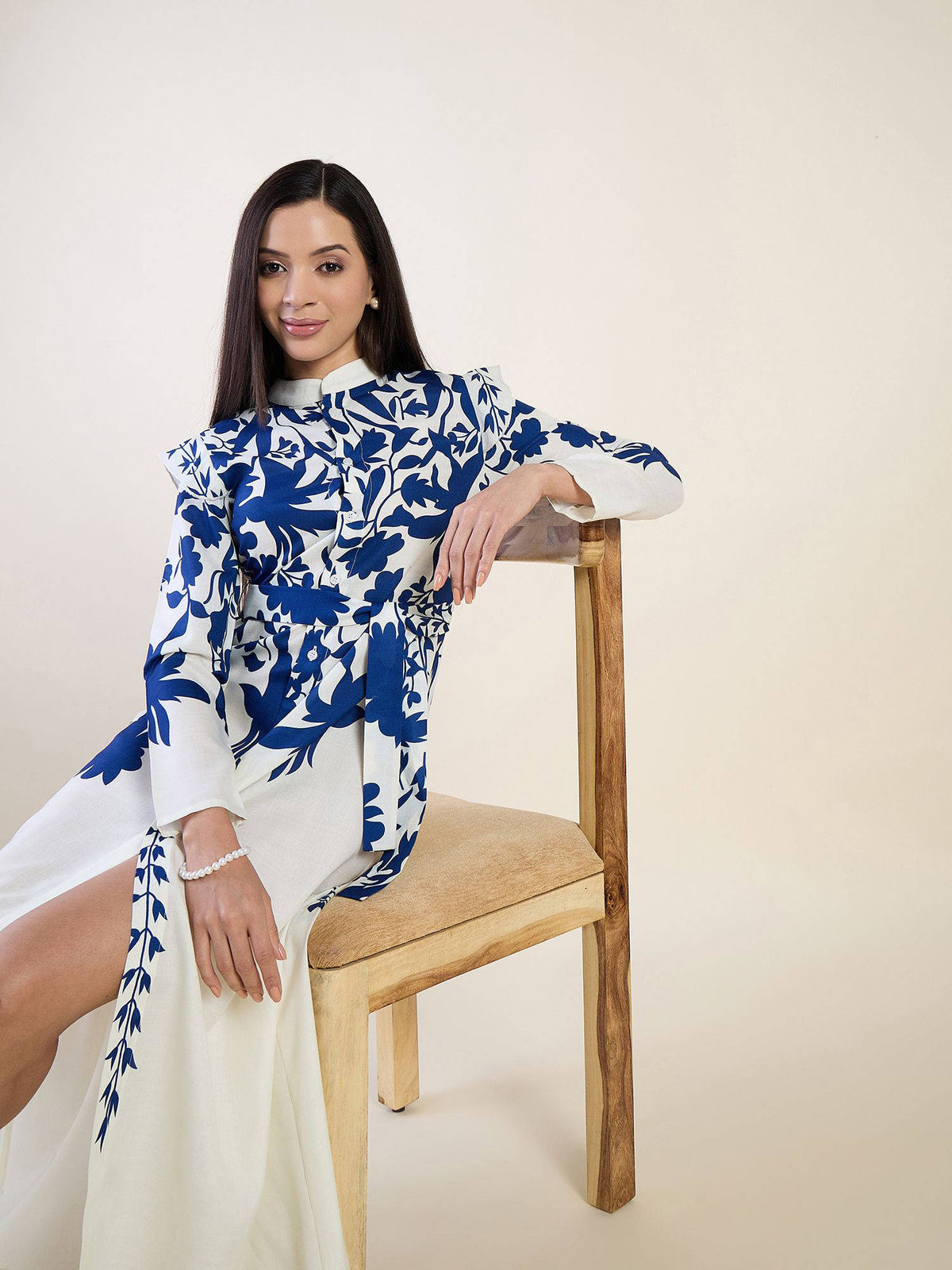 White Floral Print Linen Blend Dress with Belt | D56 - view 5