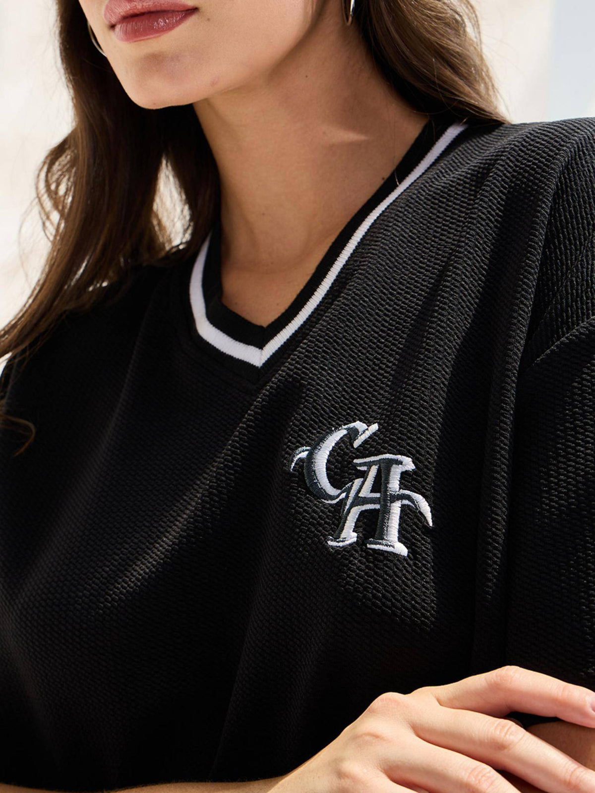 Oversized Contrast V-Neck Textured Rib Embroidered T-Shirt Black | TS56 - view 4