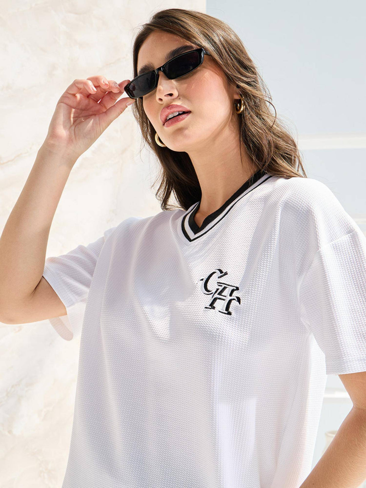 Oversized Contrast V-Neck Textured Rib Embroidered T-Shirt White | TS56 - view 3