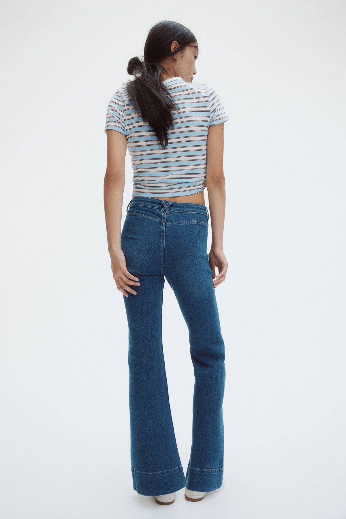 Women Blue Bootcut High Jeans | BT10 - view 3