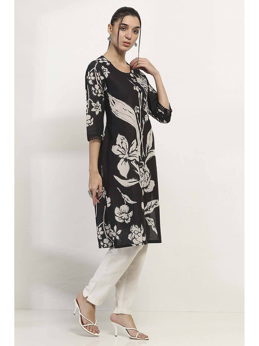 Women Black Cotton Straight Kurta | KDG - view 5