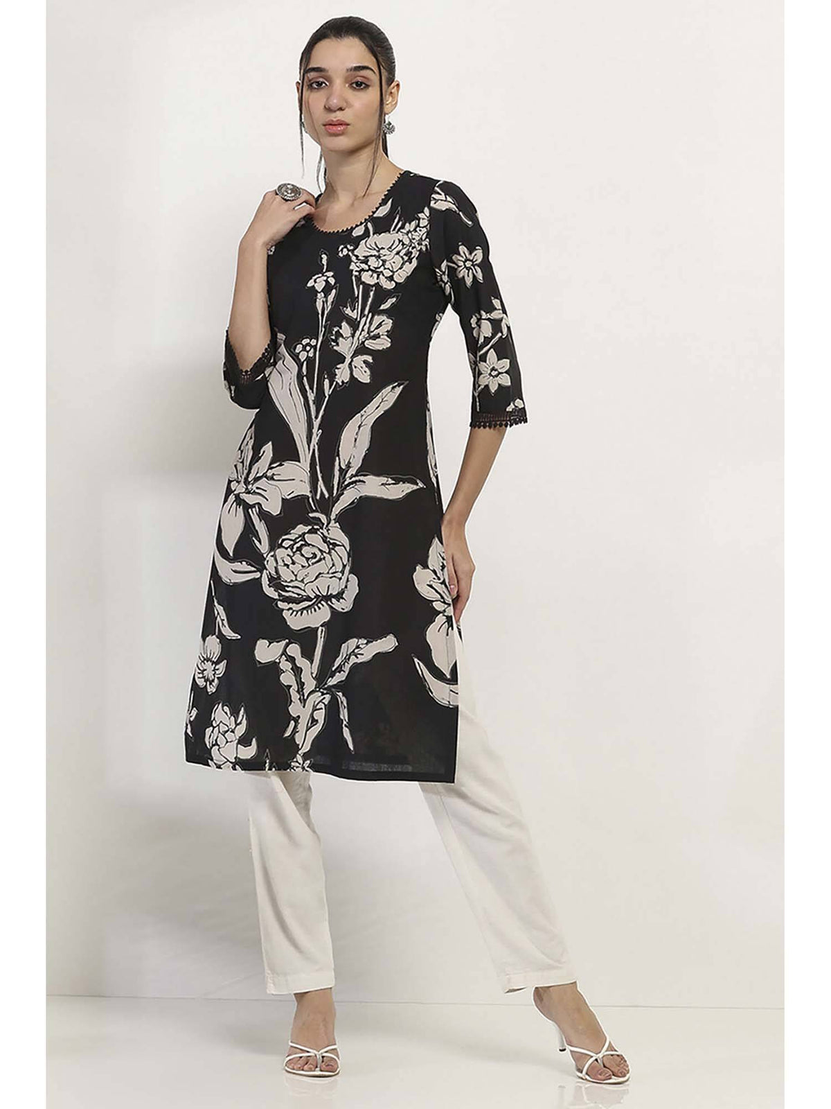 Women Black Cotton Straight Kurta | KDG - view 6