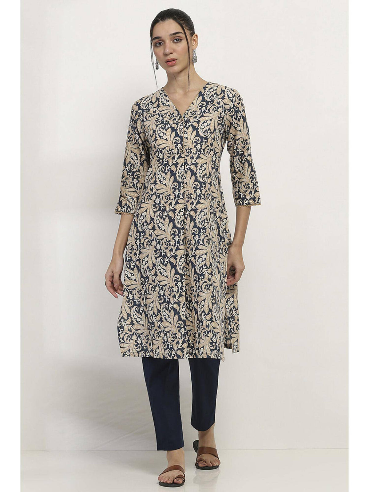 Women Blue Cotton Straight Kurta | FY93 - view 1