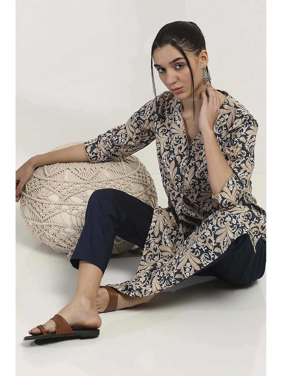 Women Blue Cotton Straight Kurta | FY93 - view 2