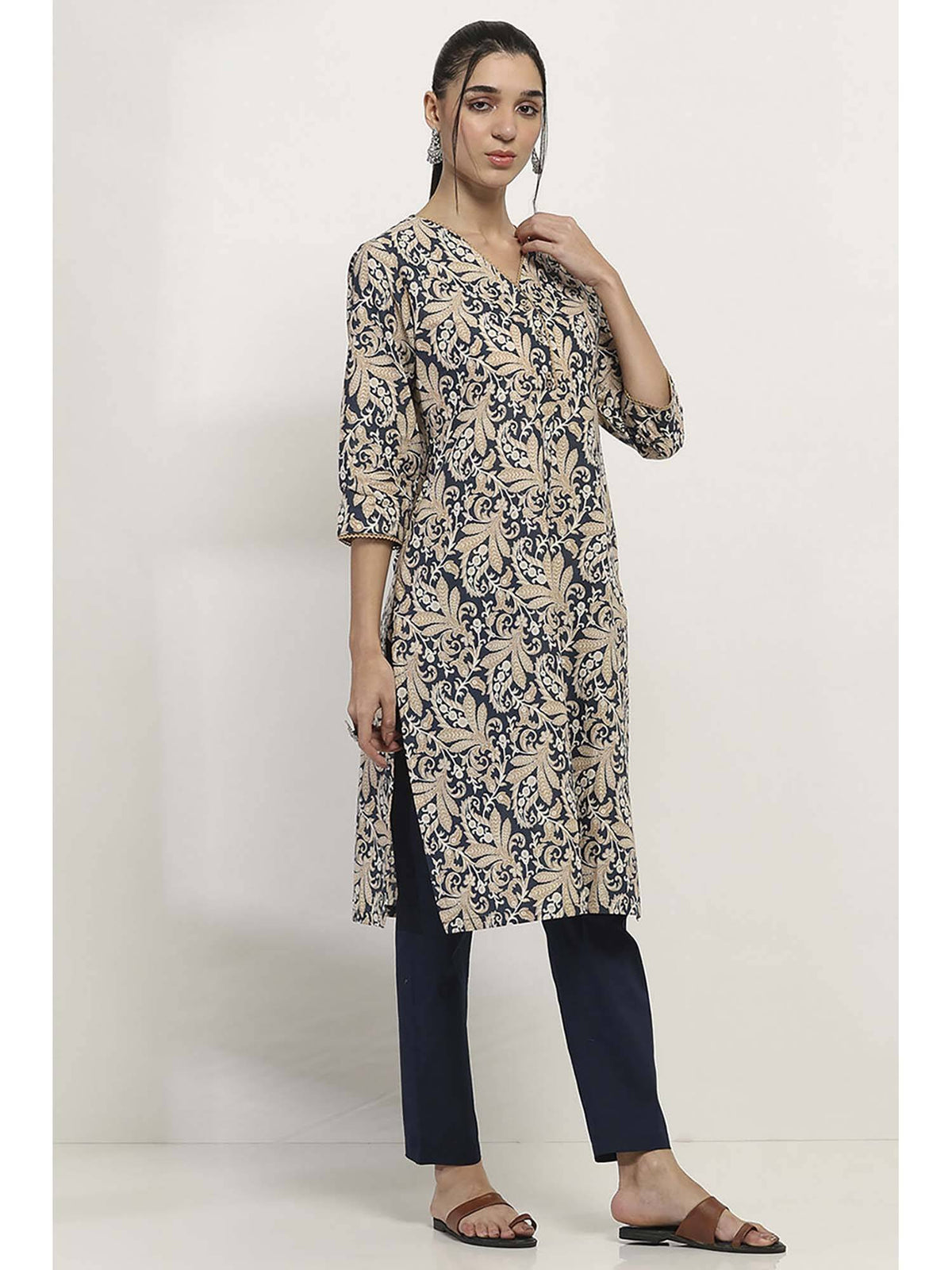 Women Blue Cotton Straight Kurta | U3S - view 6