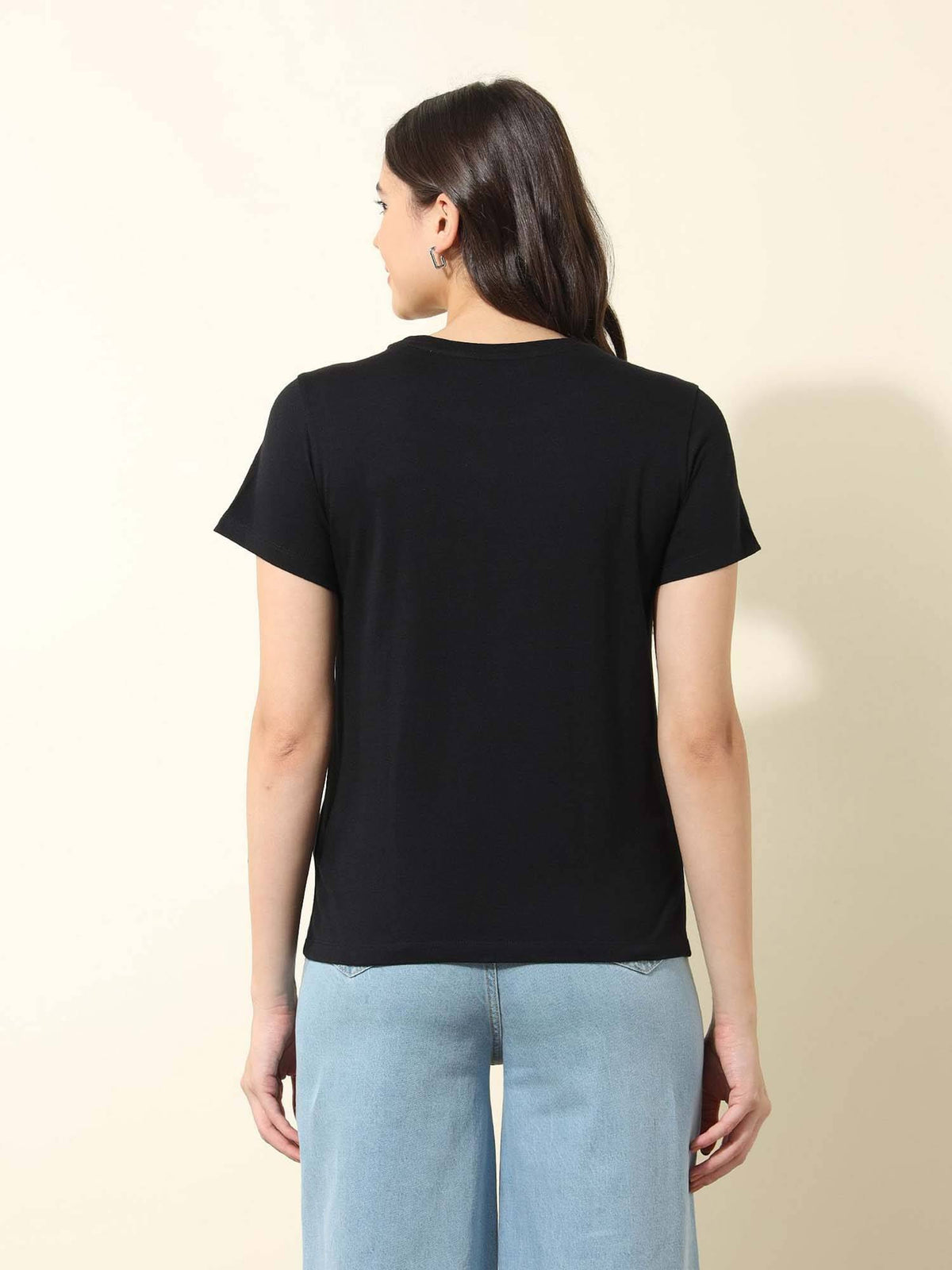 Black Solid Regular Fit T-Shirt | U89 - view 5