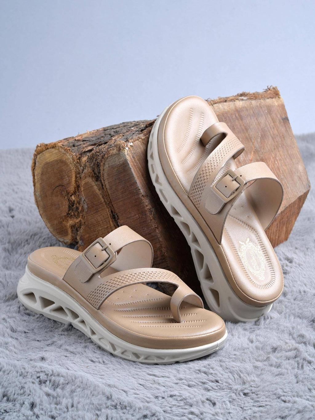 Women Black Comfort Orthopaedic Toe-Loop Sandals | SD89 - view 9