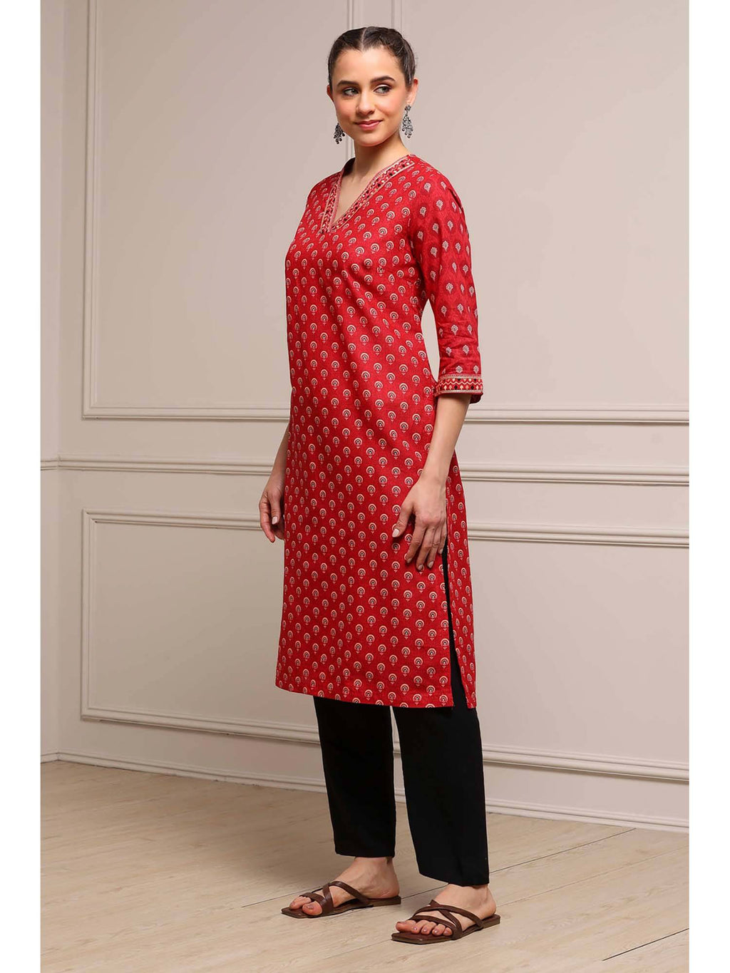 Red V-Neck Three Fourth Sleeves Kurta | KDG - view 3