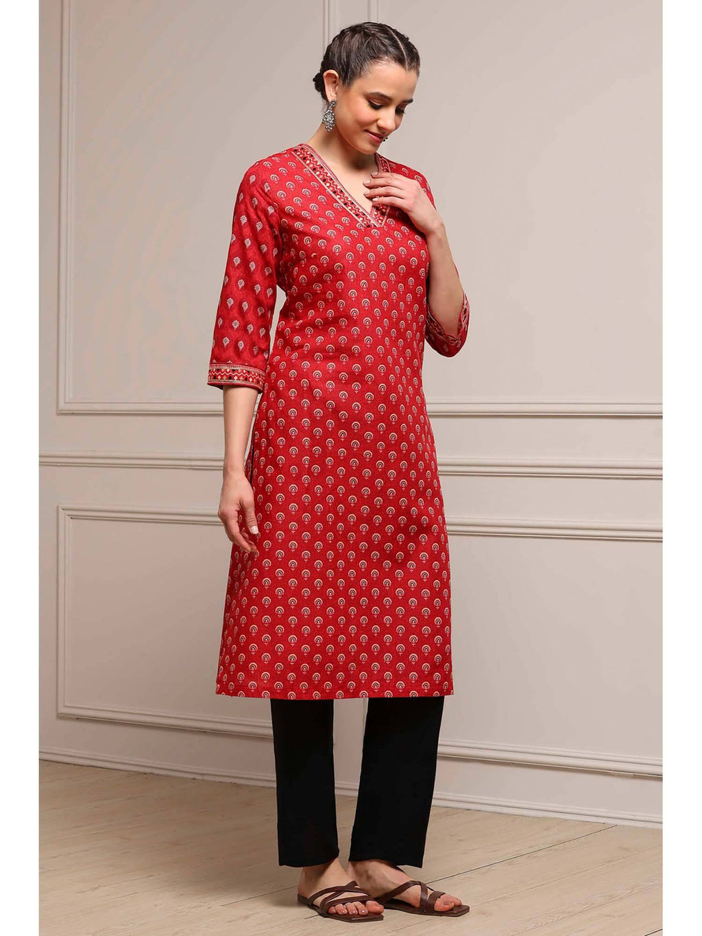 Red V-Neck Three Fourth Sleeves Kurta | KDG - view 5