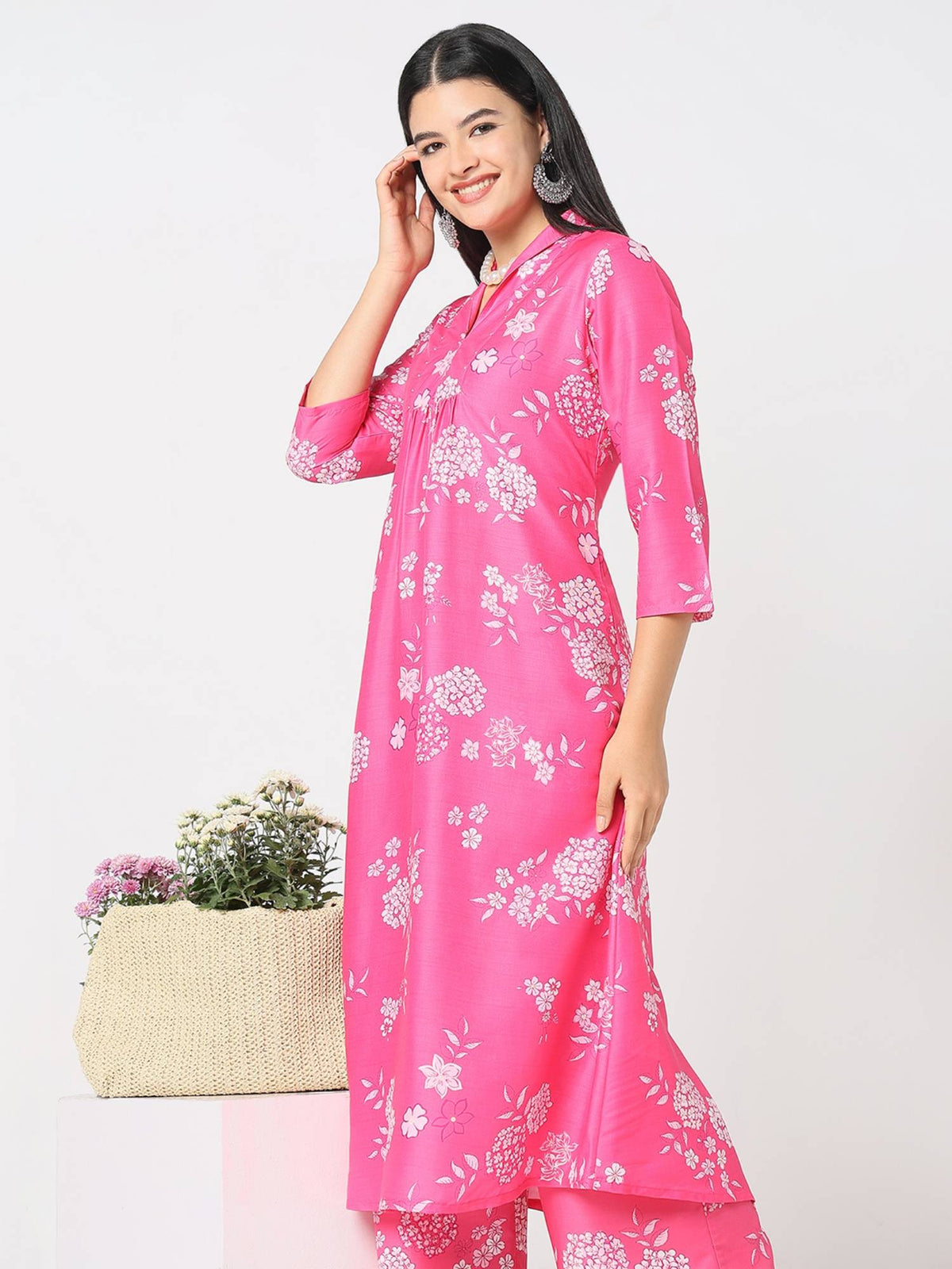 Women Pink Polyester V-Neck Kurta | FY93 - view 2