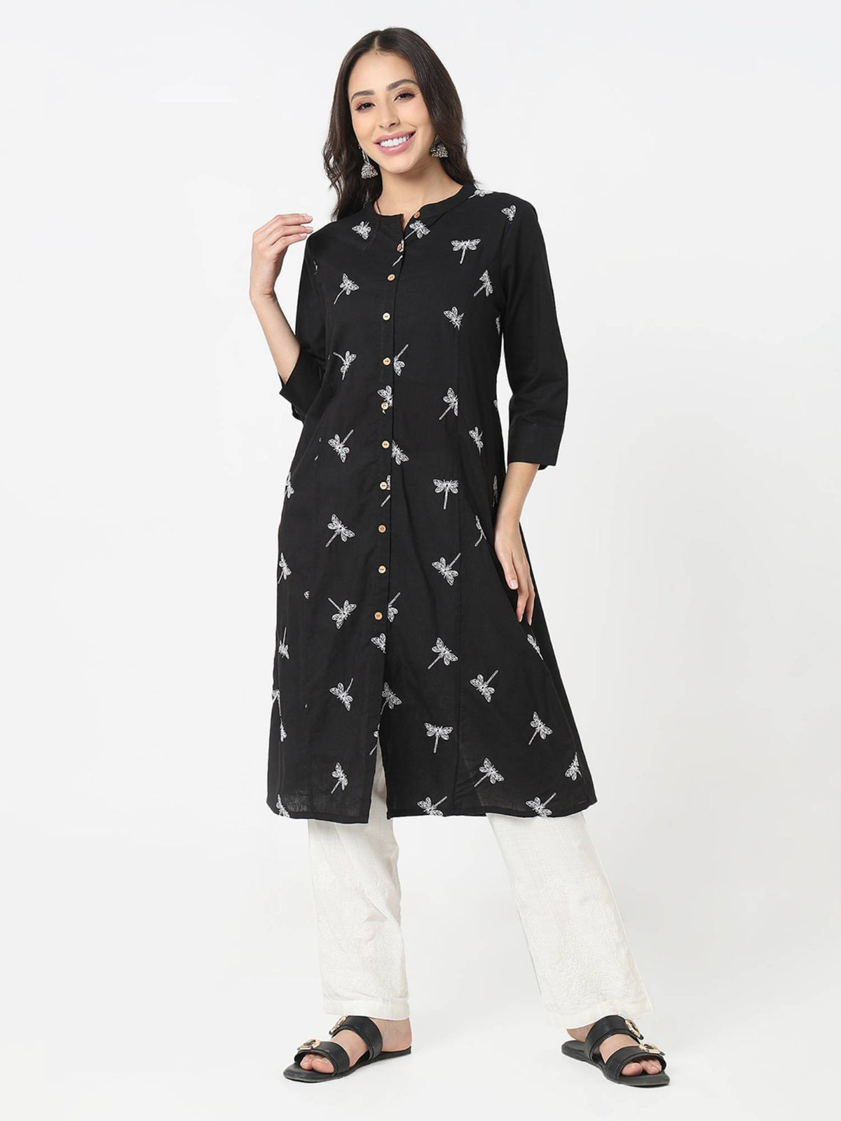 Women Black Cotton Mandarin Neck Kurta | U3S - view 1