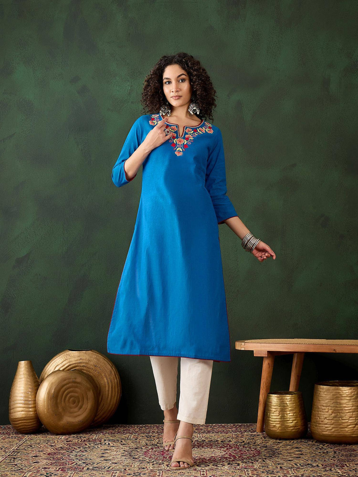 Magenta Floral Embroidered Thread Work Pure Cotton Kurta | FY93 - view 13