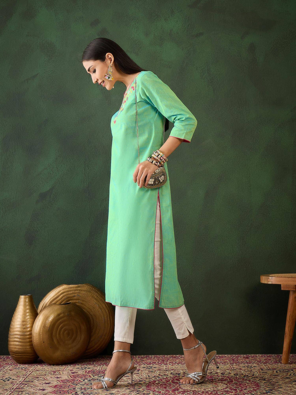 Magenta Floral Embroidered Thread Work Pure Cotton Kurta | KDG - view 28