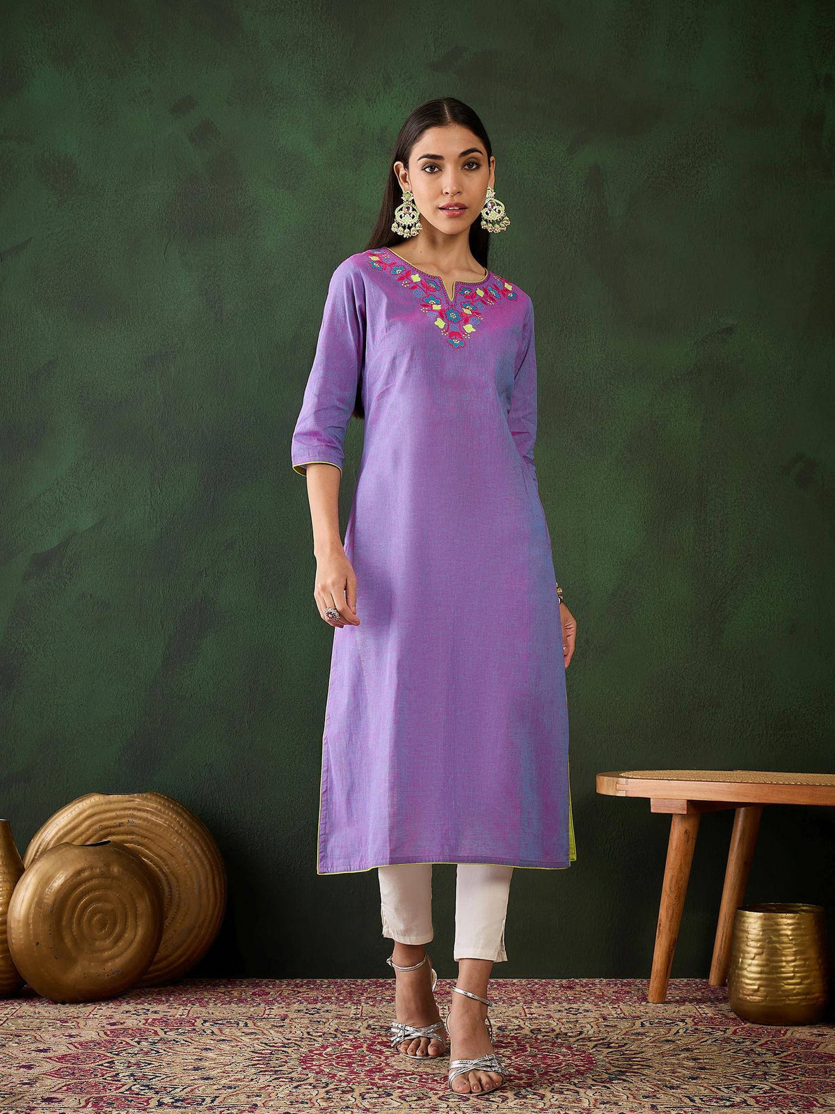 Magenta Floral Embroidered Thread Work Pure Cotton Kurta | KDG - view 7
