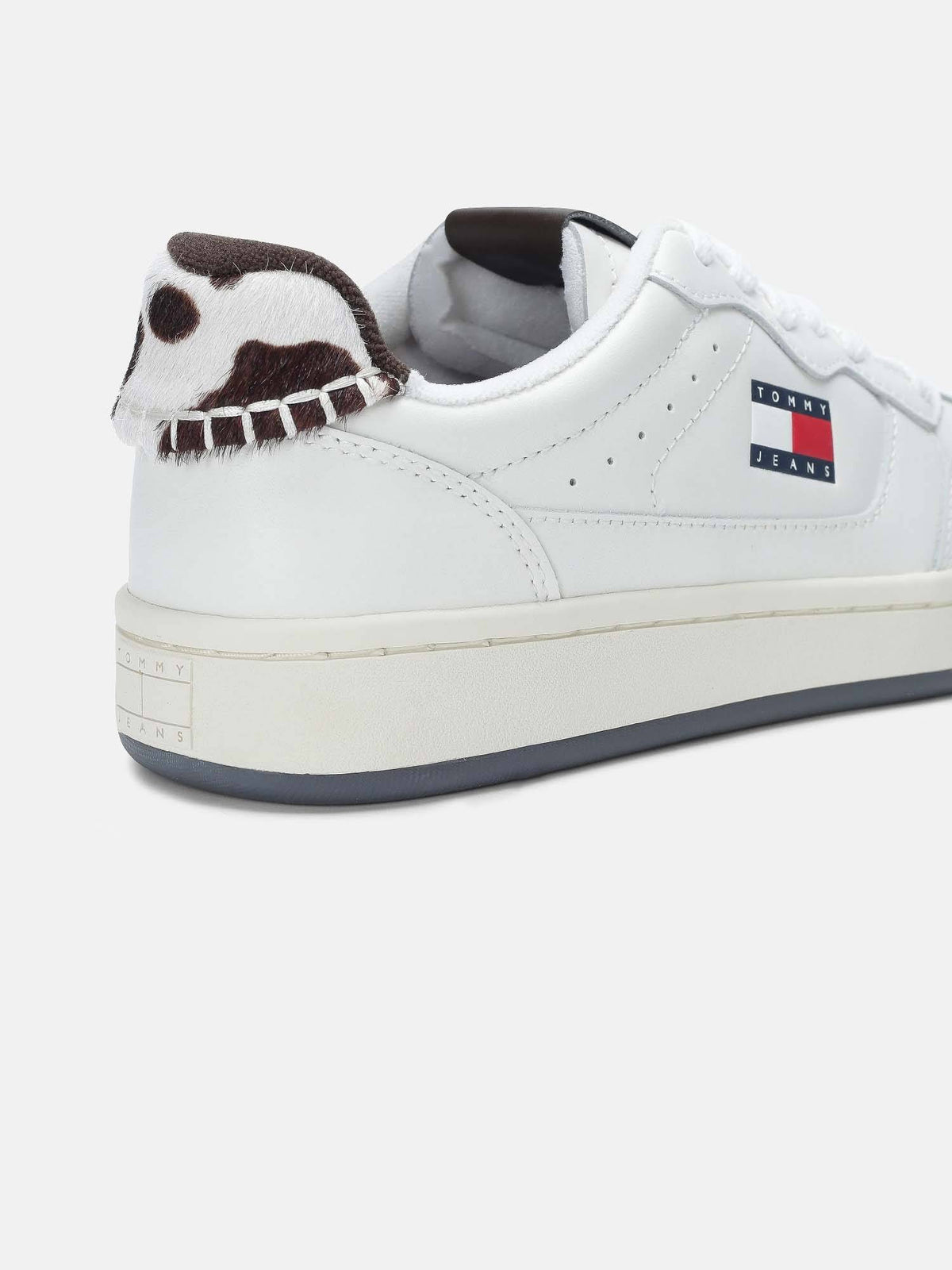 Solid White Leather Sneakers | SN09 - view 8