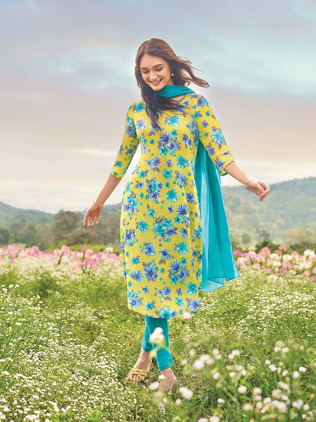 Women Yellow Floral Printed Cotton Kurta | KDG - view 1