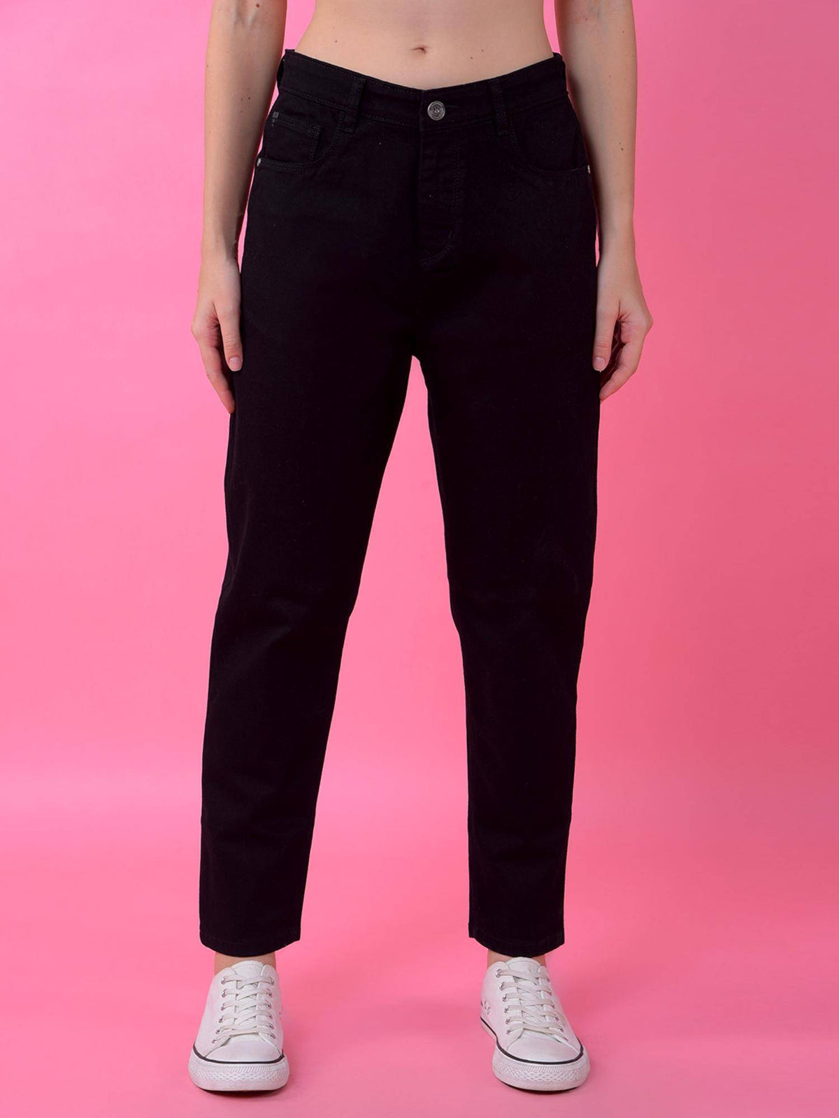 Womens Versatile Black Relaxed Mom Fit Jeans | ST23 - view 1
