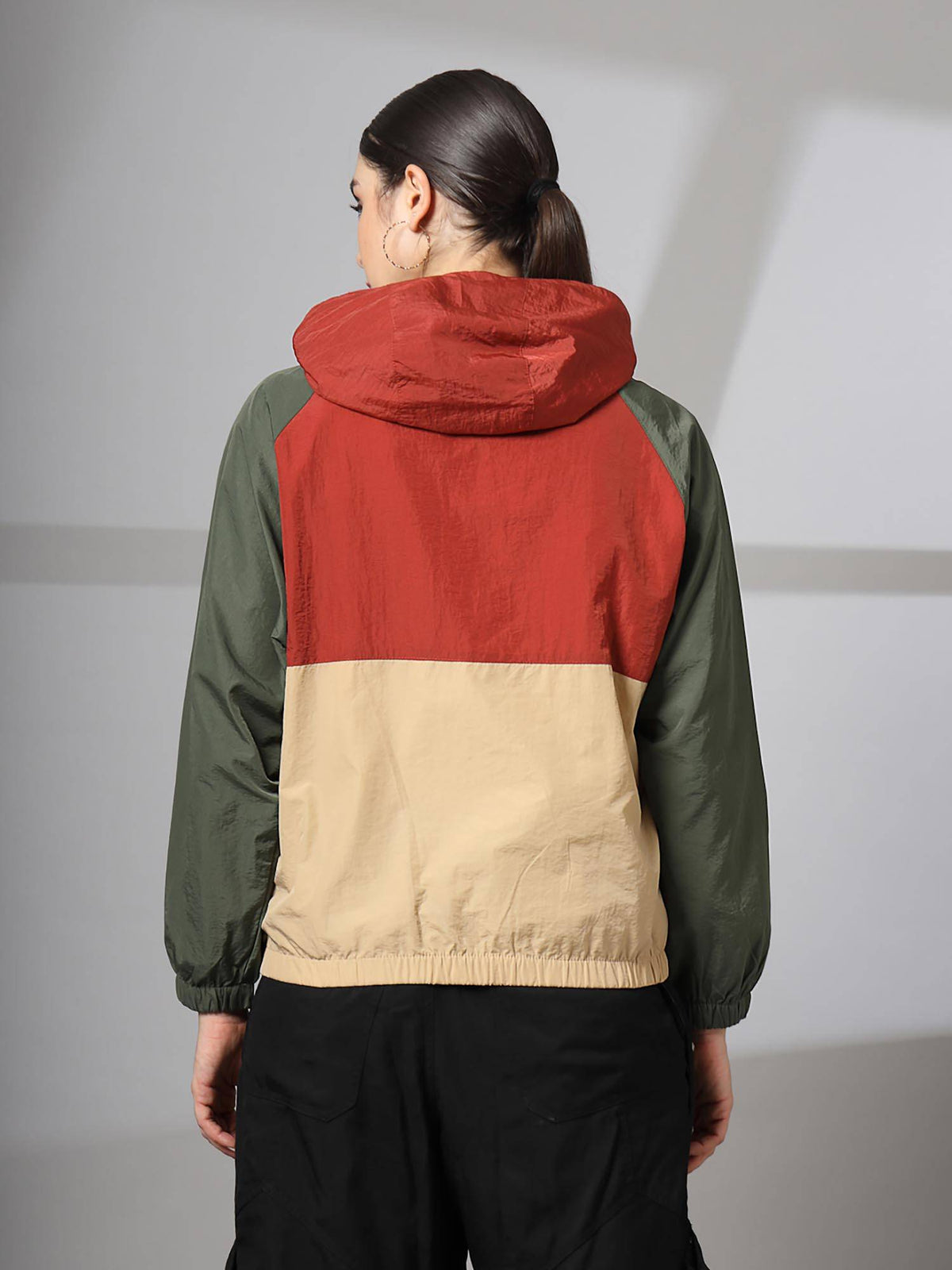 Women Standard Length Polyester Winter Sports Zipper Stylish Jacket | JK12 - view 3