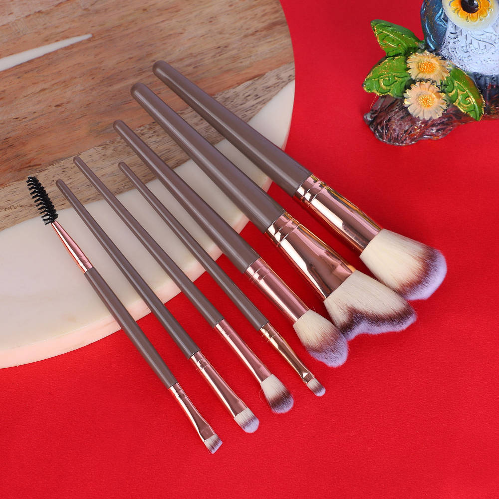 Premium Quality Set of 7 Makeup Brush With Grey Leather Bag Storage | T32 - view 4