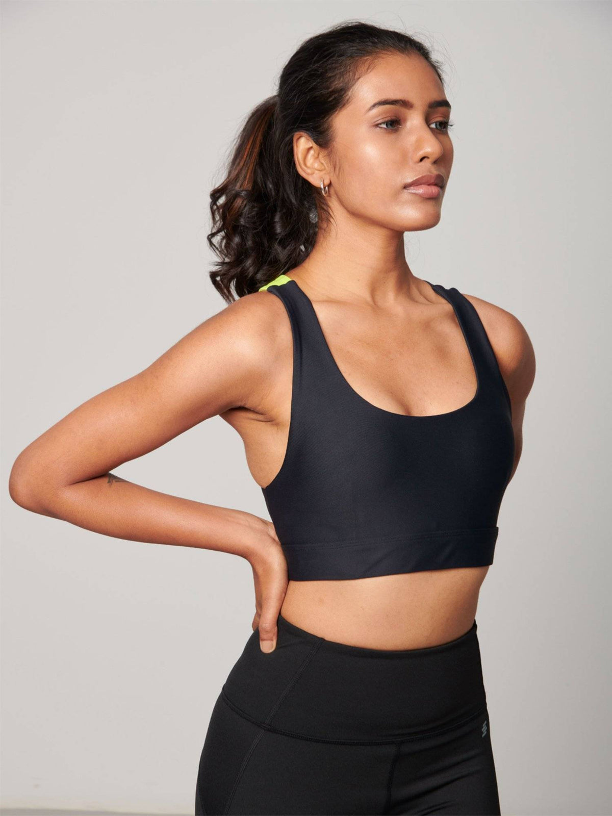 Women Criss-Cross Colorblocked Sports Bra | sb09 - view 3