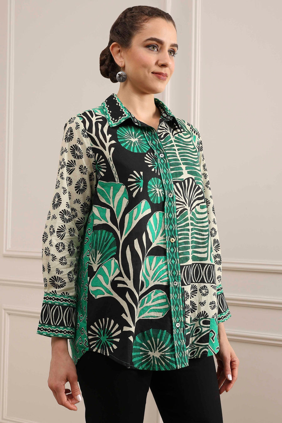 Black Cotton Printed Straight Shirt K60