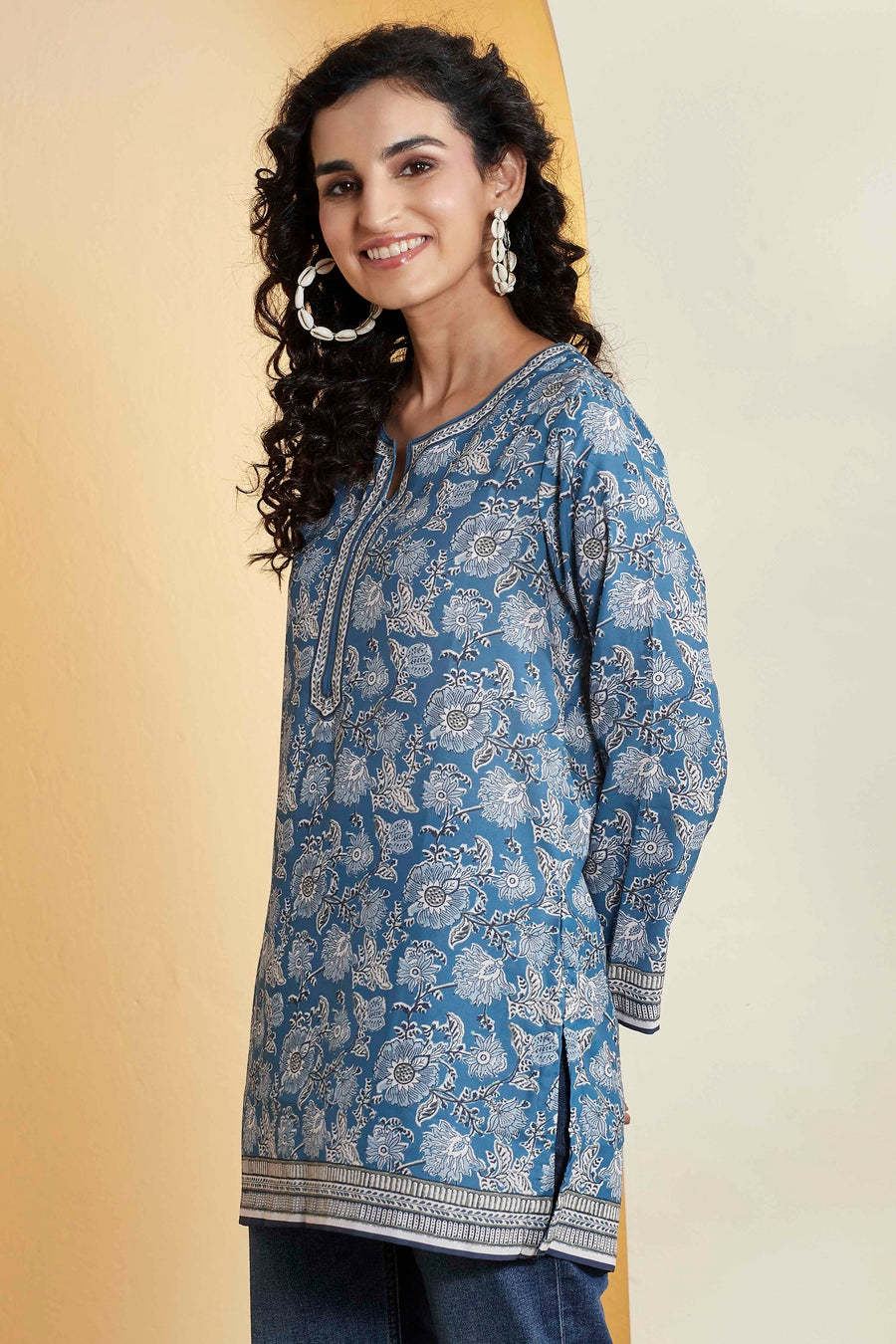 Blue Floral Printed Straight Kurti K60