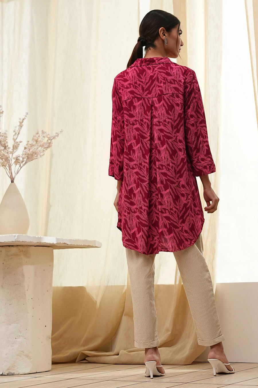 Red Printed Shirt-Style Short Kurta K60