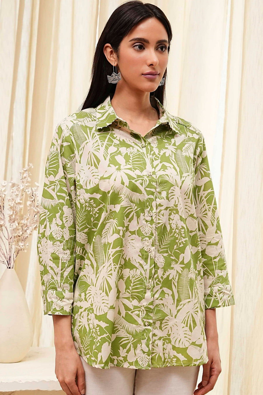 Green Cotton Floral Printed Straight Shirt K60