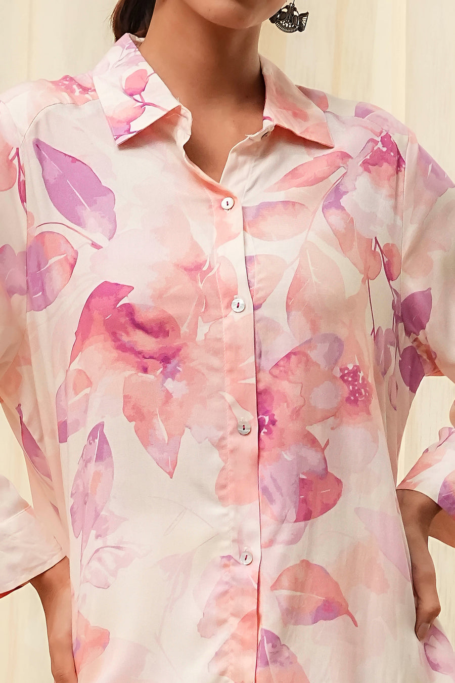 Off-White and Pink Straight Shirt K60