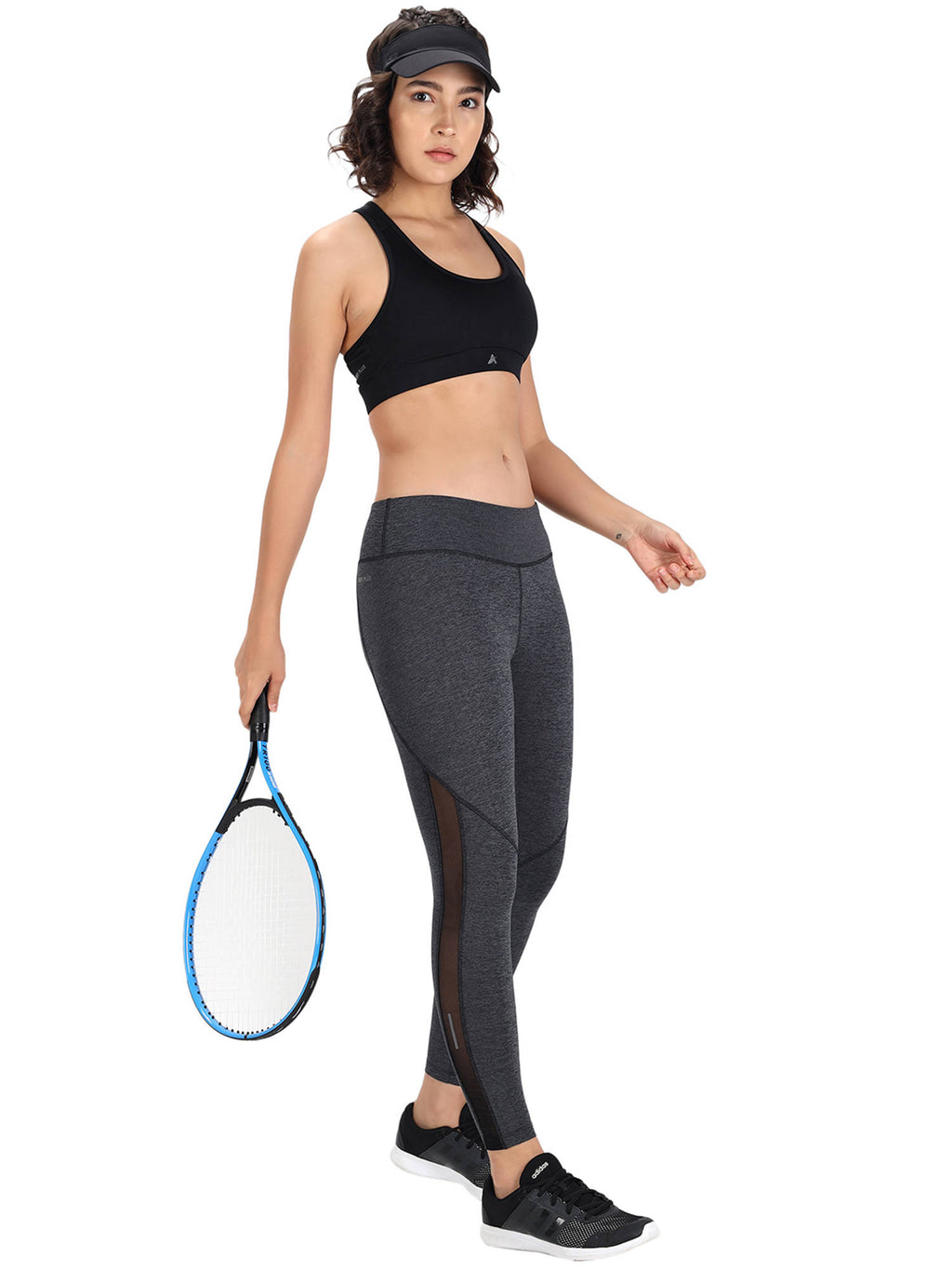 Women Black Solid Non-Wired Lightly Padded Workout Bra | sb09 - view 7