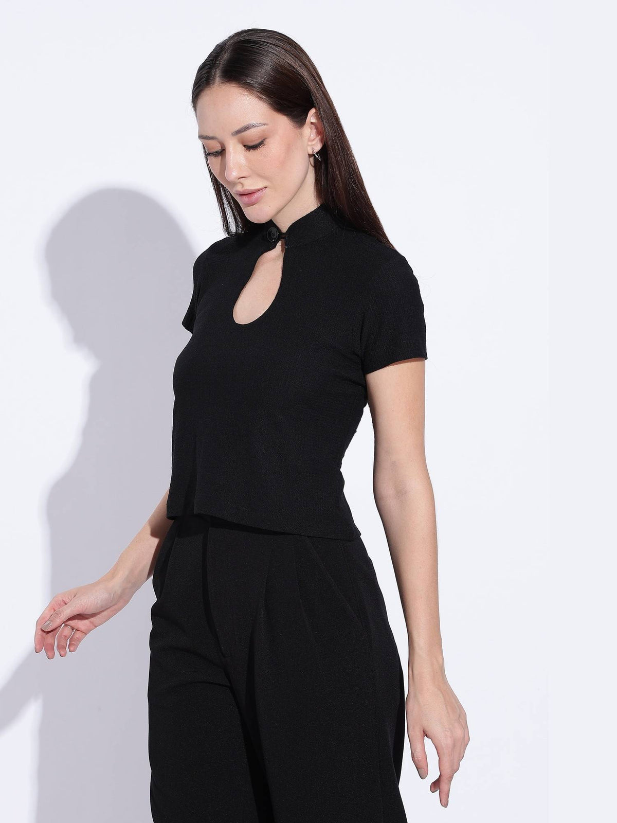 Black Noir Keyhole Mandarin Top | CT61 - view 4