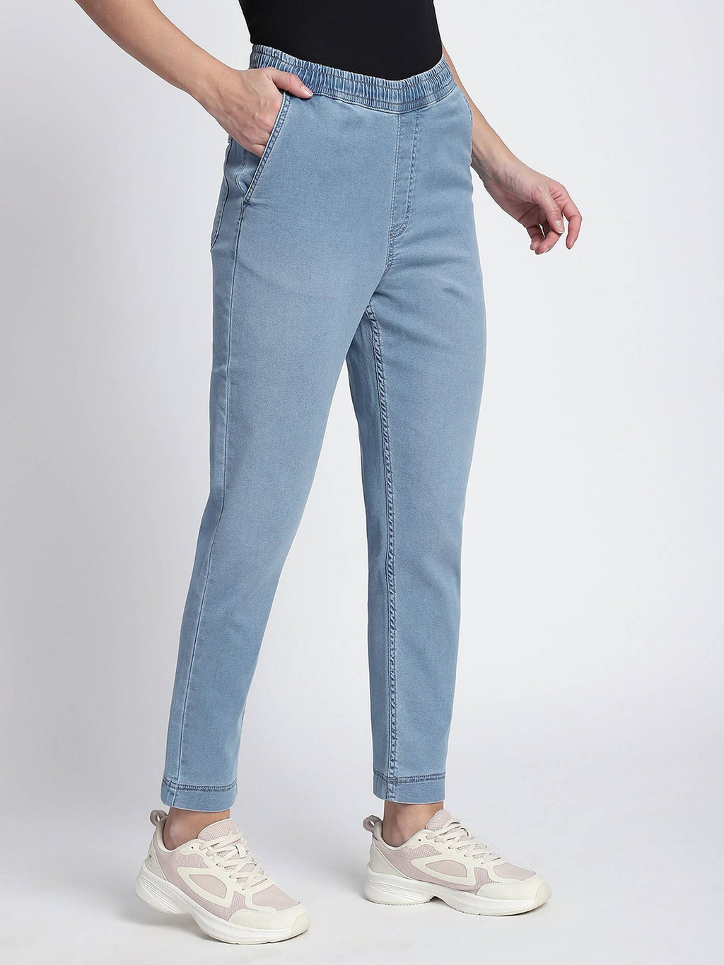 Blue Women Solid Tapered Fit Jeans | RF89 - view 7