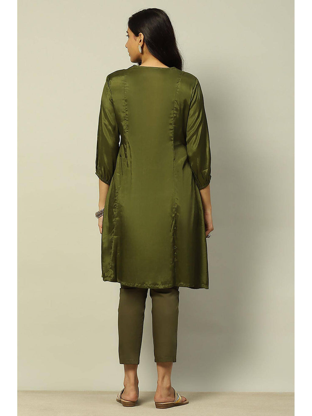 Women Green Solid Viscose Gathered Kurta | FY93 - view 4