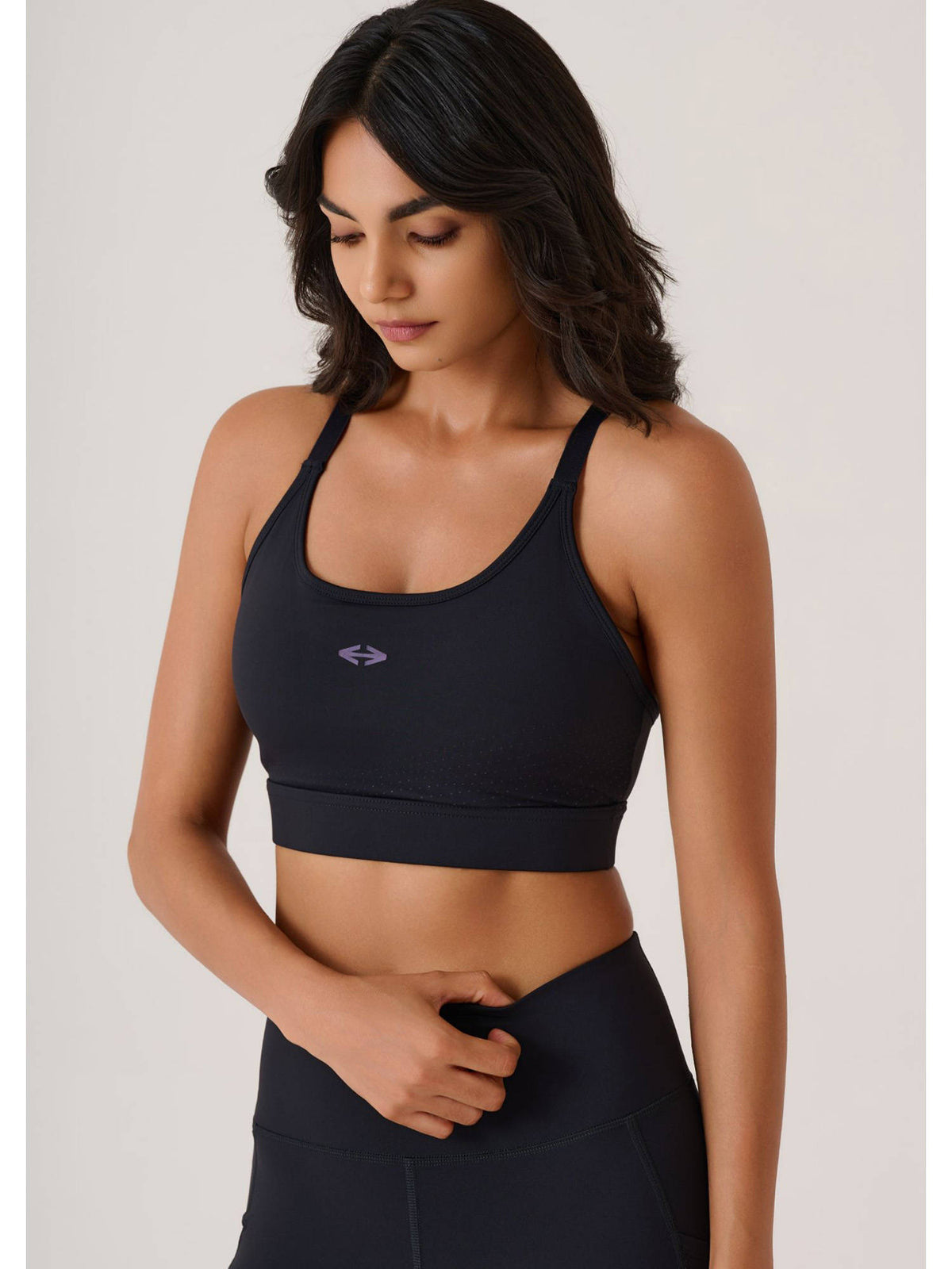 Solid Slim Fit Sleeveless Power Yoga Edition Black Sports Bra | sb09 - view 1