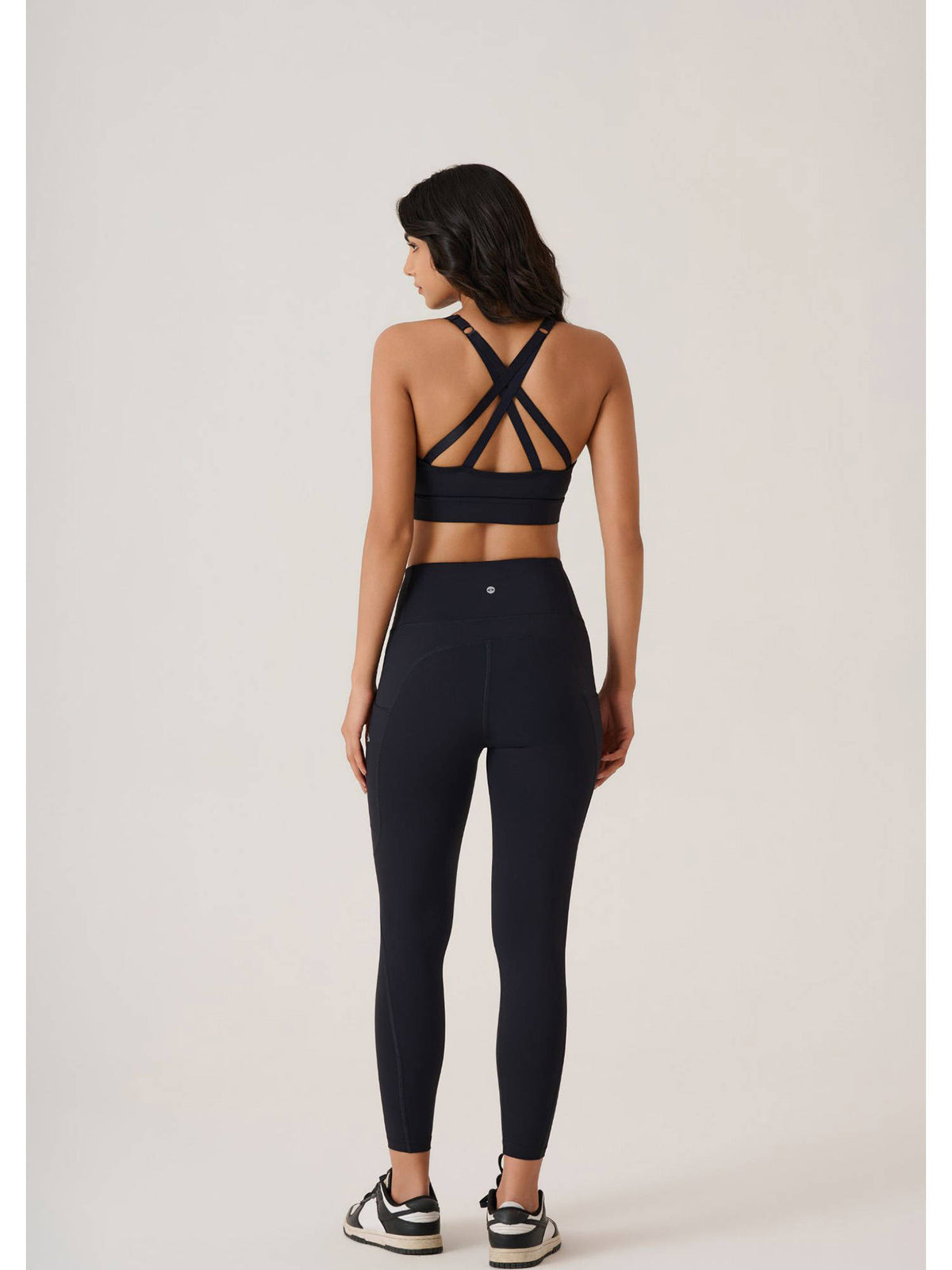 Solid Slim Fit Sleeveless Power Yoga Edition Black Sports Bra | sb09 - view 4