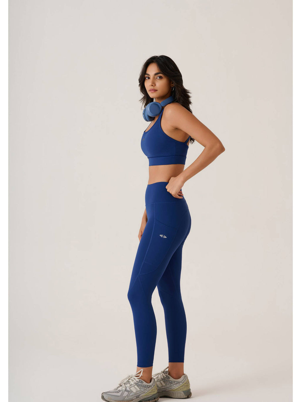 Solid Slim Fit Sleeveless Power Yoga Edition Black Sports Bra | sb09 - view 17