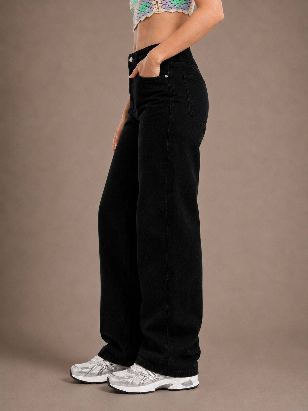 Black Wideleg Streachable High Rise Jeans | WL90 - view 3