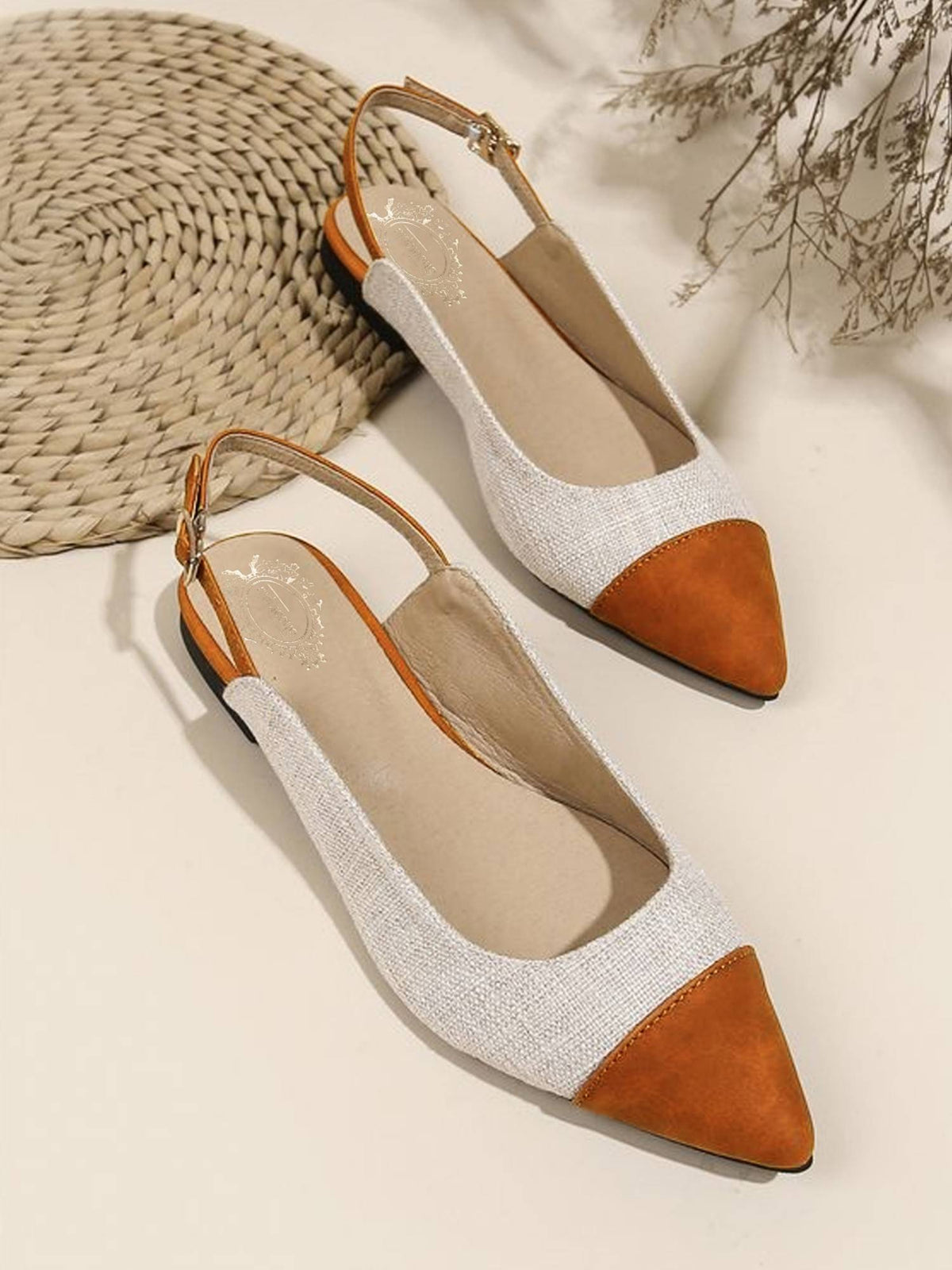 Women's White Colourblocked Buckles Mules Flats | F61 - view 10